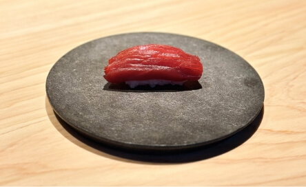 One plate of maguro